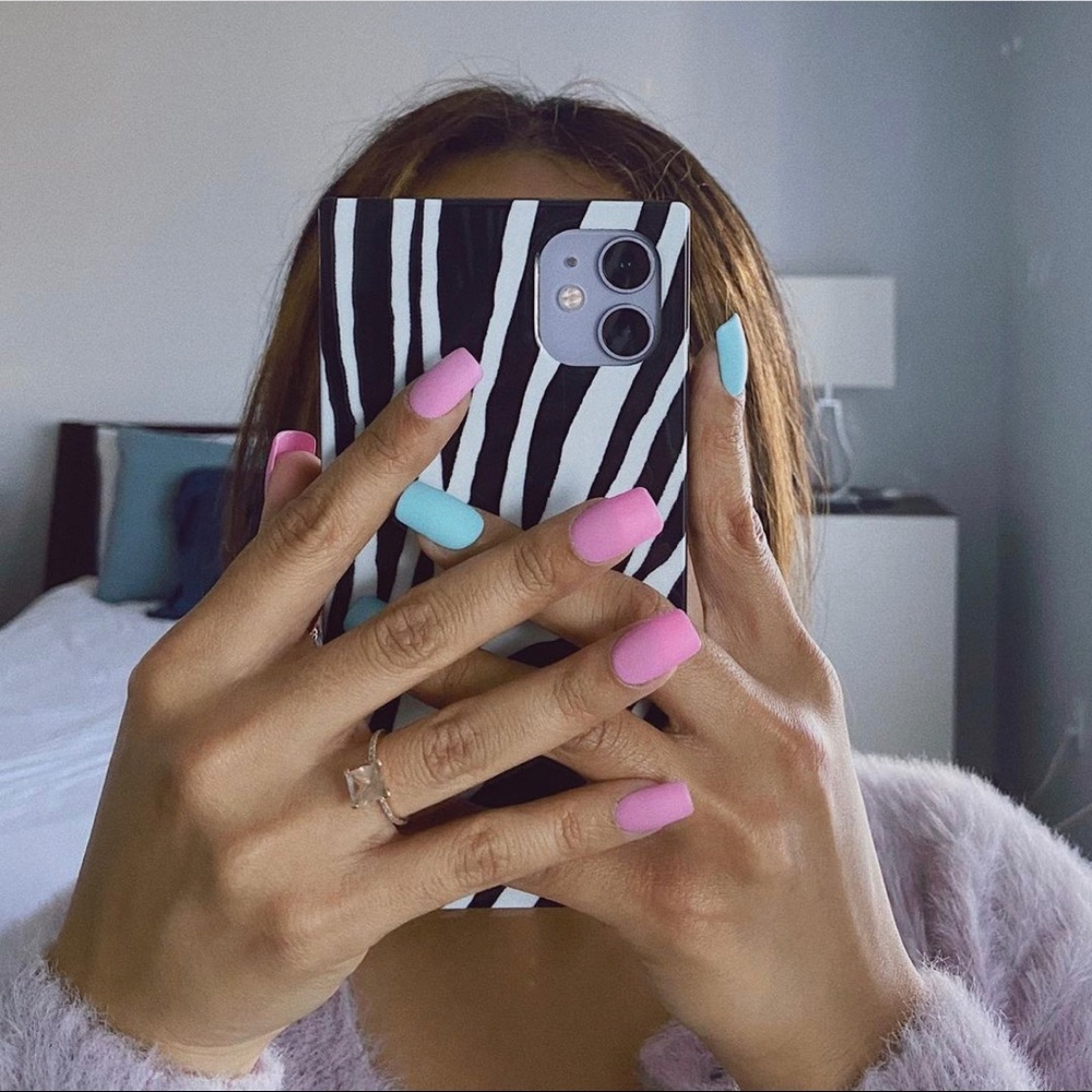 iDecoz IPhone 11 Zebra case